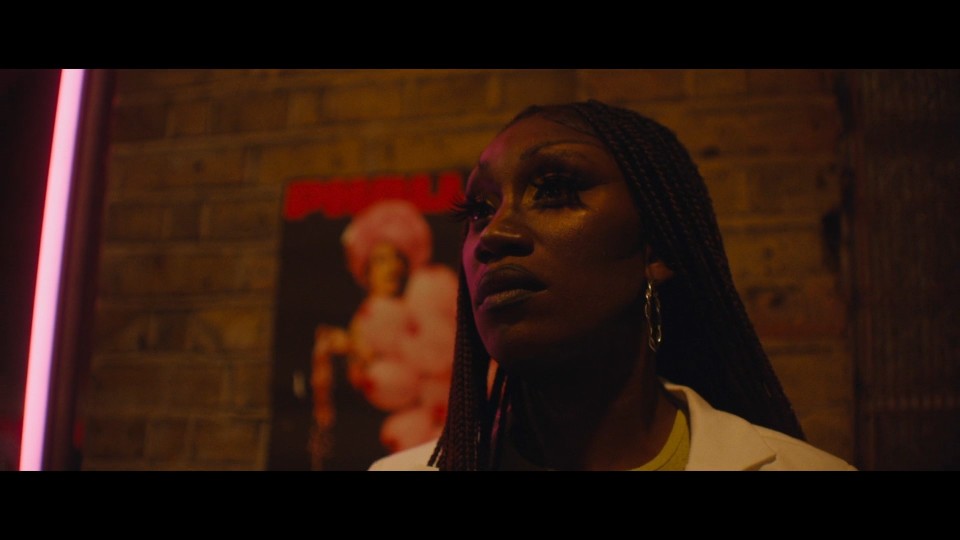 Femme.2023.Bluray.10-00_05_14-2024_08_02_22_22_12.jpg