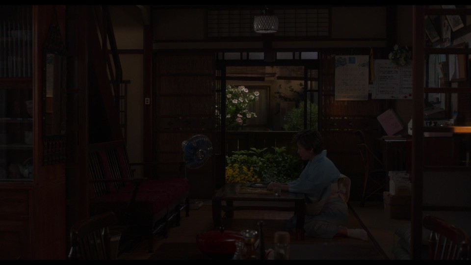 Mom.Is.That.You.2023.1080p.Bluray.REMUX.AVC.DTS-HDMA5.1-CHD.mkv_20240808_113707.664.jpg