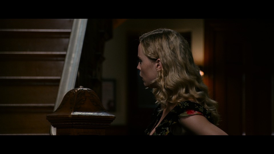 The.Amityville.Horror.2005.2160p.UHD.BluRay.REMUX.HEVC.DoVi.HDR.DTS-HDMA5.1-CHD.mkv_20240902_204504.748.jpg