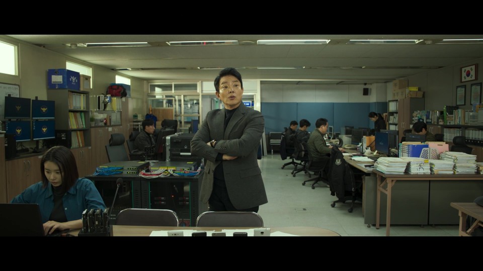 The.Roundup.Punishment.2024.1080p.Bluray.REMUX.AVC.TrueHD5.1-CHD.mkv_20240904_223547.269.jpg