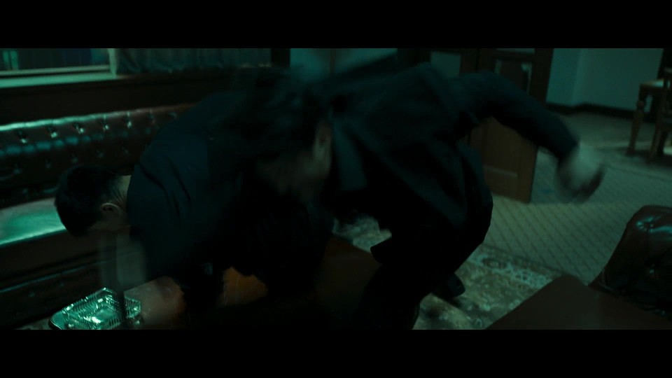 The.Roundup.Punishment.2024.Bluray.1080p.iPad.AAC2.0.x264-CHDPAD.mp4_20240904_223900.294.jpg