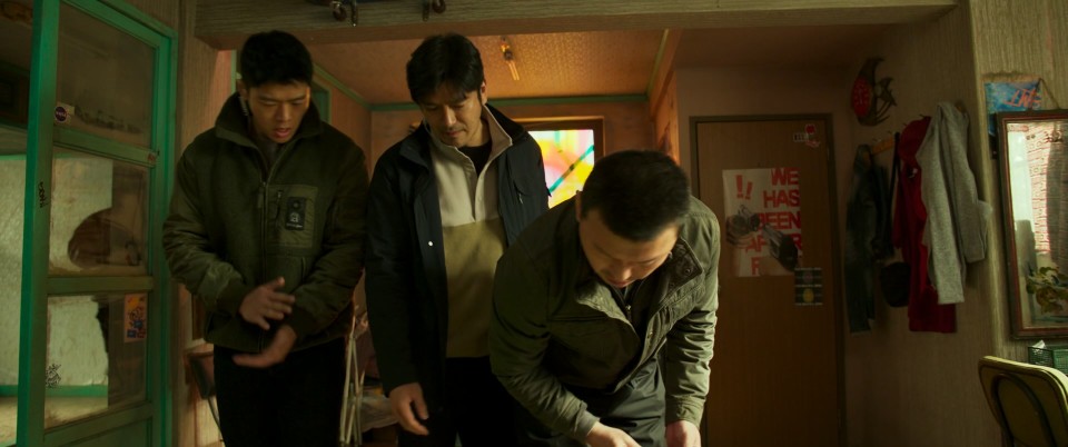The.Roundup.Punishment.2024.Bluray.1080p.TrueHD5.1.x265.10bit-CHD.mkv_20240905_061457.994.jpg