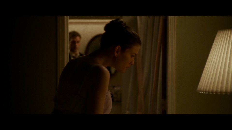 The.Strangers.2008.2160p.UHD.Bluray.REMUX.DoVi.HDR.HEVC.DTS-HDMA5.1-CHD.mkv_20240905_203305.540.jpg