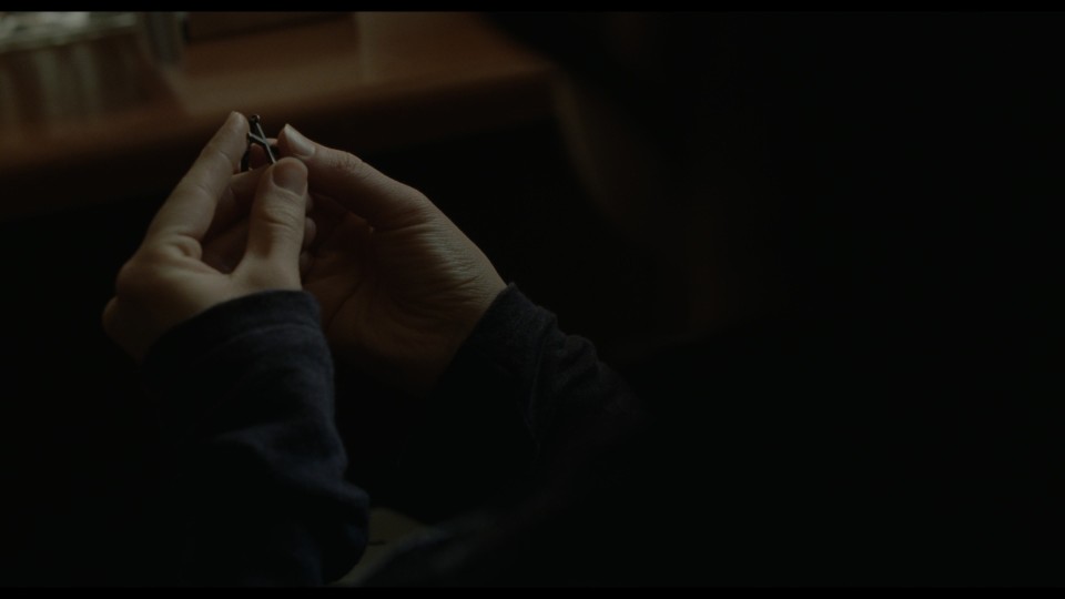 Incendies.2010.2160p.UHD.Bluray.REMUX.DoVi.HDR.HEVC.DTS-HDMA5.1-CHD.mkv_20240906_120204.173.jpg