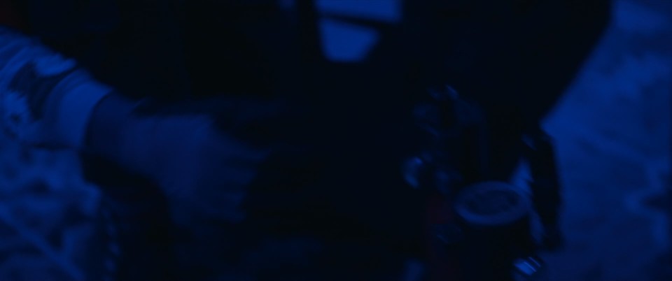 Breathe.2024.Bluray.1080p.DTS-HDMA5.1.x265.10bit-CHD.mkv_20240917_212129.740.jpg