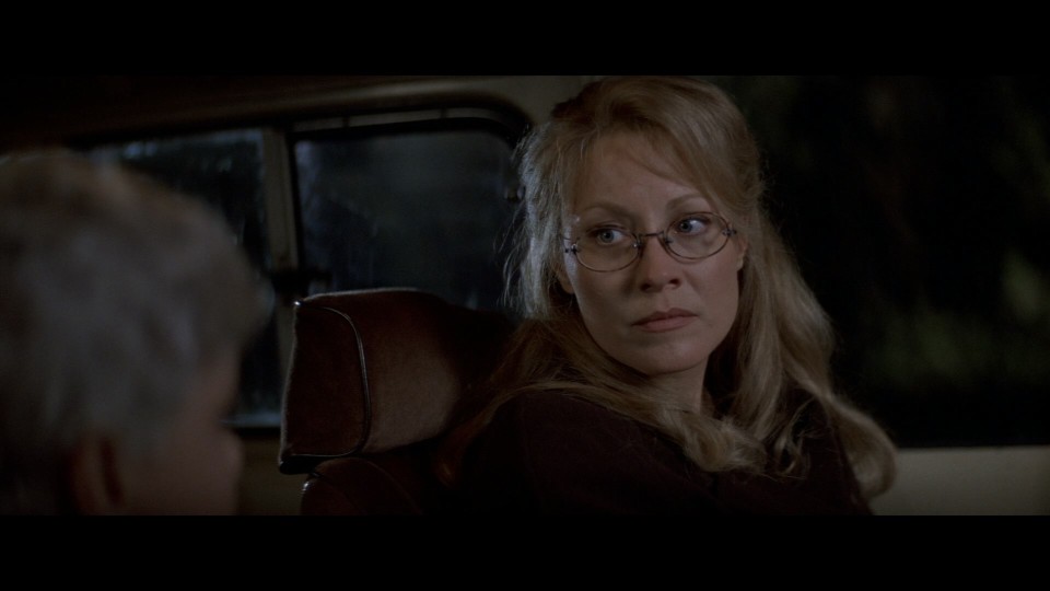 Village.of.the.Damned.1995.1080p.BluRay.REMUX.AVC.DTS-HDMA5.1-CHD.mkv_20240923_144516.813.jpg