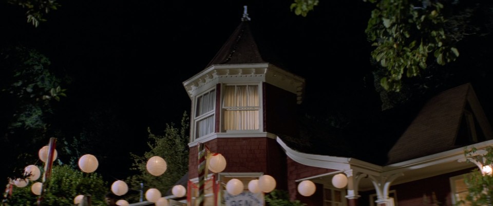 Village.of.the.Damned.1995.BluRay.1080p.DTS-HDMA5.1.x265.10bit-CHD.mkv_20240923_192002.719.jpg