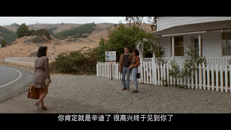 Village.of.the.Damned.1995.BluRay.1080p.iPad.AAC2.0.x264-CHDPAD.mp4_20240923_144139.630.jpg