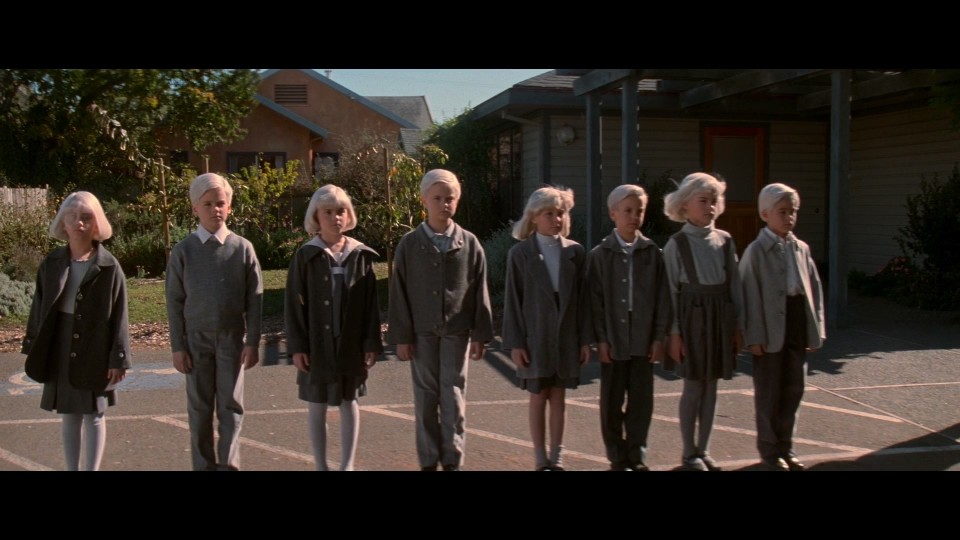 Village.of.the.Damned.1995.BluRay.1080p.iPad.AAC2.0.x264-CHDPAD.mp4_20240923_144148.070.jpg