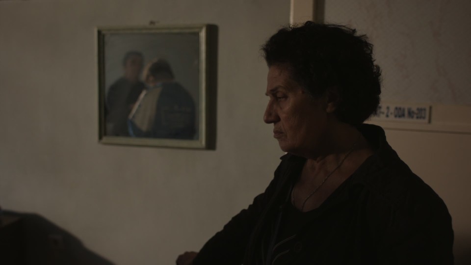 Crossing.2024.Bluray.1080p.DTS-HDMA5.1.x265.10bit-CHD.mkv_20241009_075717.413.jpg