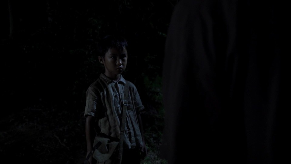Shadow.of.Fire.2023.1080p.Bluray.REMUX.AVC.DTS-HDMA5.1-CHD.mkv_20241015_124448.287.jpg