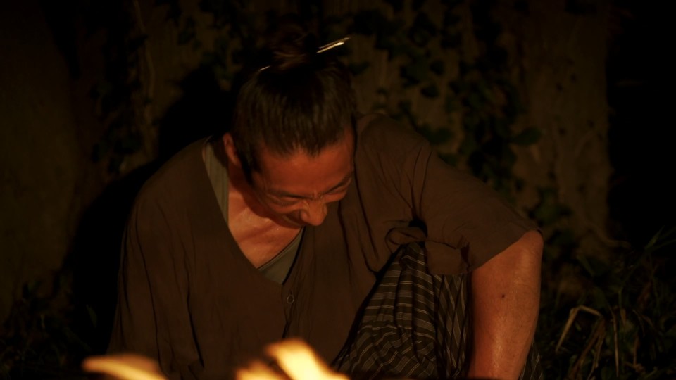 Shadow.of.Fire.2023.Bluray.1080p.DTS-HDMA5.1.x265.10bit-CHD.mkv_20241015_124529.988.jpg