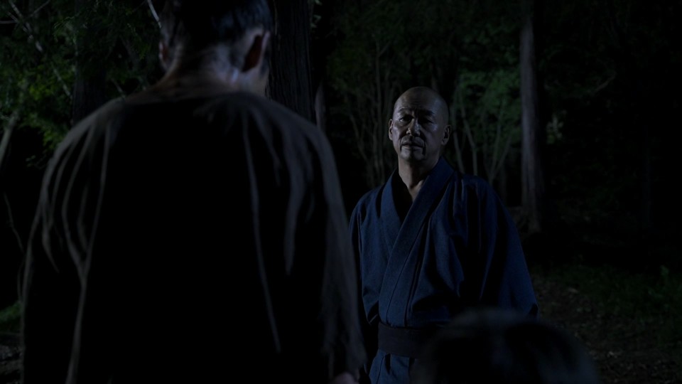 Shadow.of.Fire.2023.Bluray.1080p.DTS-HDMA5.1.x265.10bit-CHD.mkv_20241015_124531.198.jpg