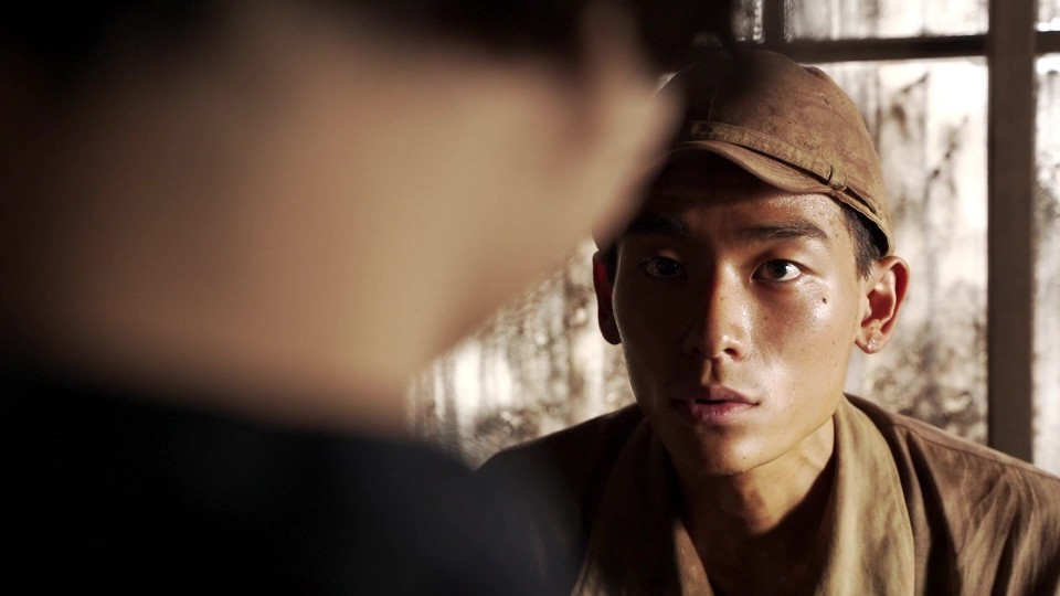 Shadow.of.Fire.2023.Bluray.1080p.iPad.AAC2.0.x264-CHDPAD.mp4_20241015_124545.520.jpg