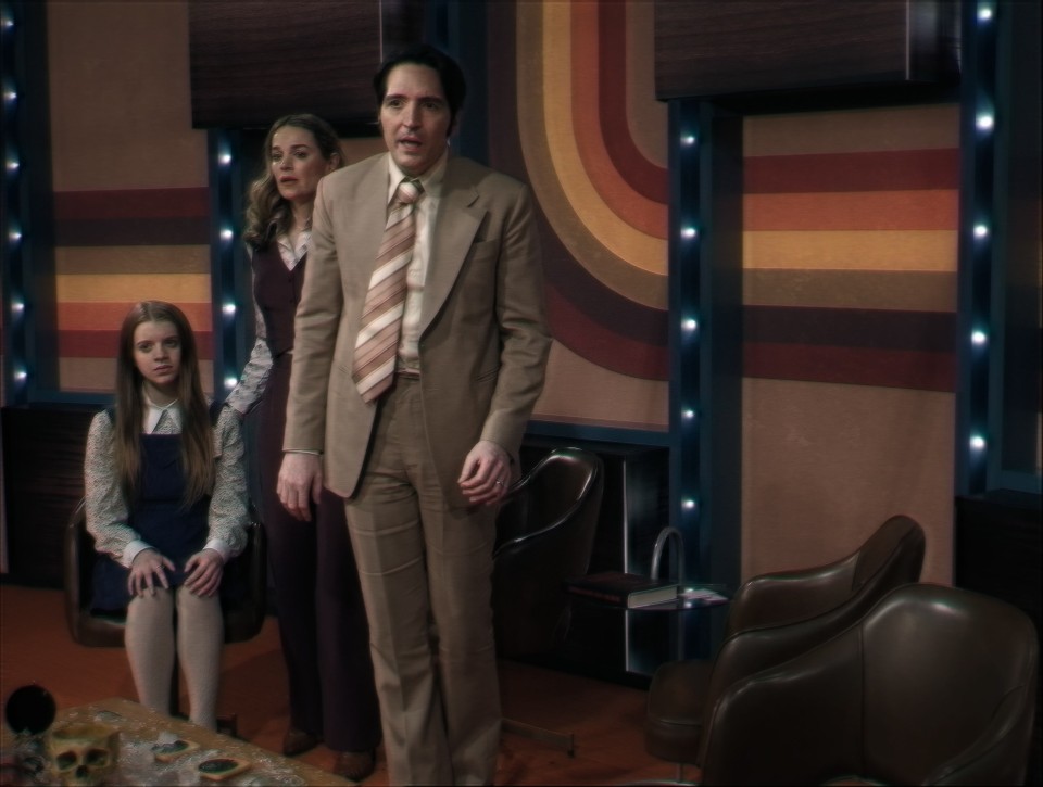 Late.Night.with.the.Devil.2023.Bluray.2160p.DTS-HDMA5.1.DoVi.HDR.x265.10bit-CHD.mkv_20241021_092718.800.jpg