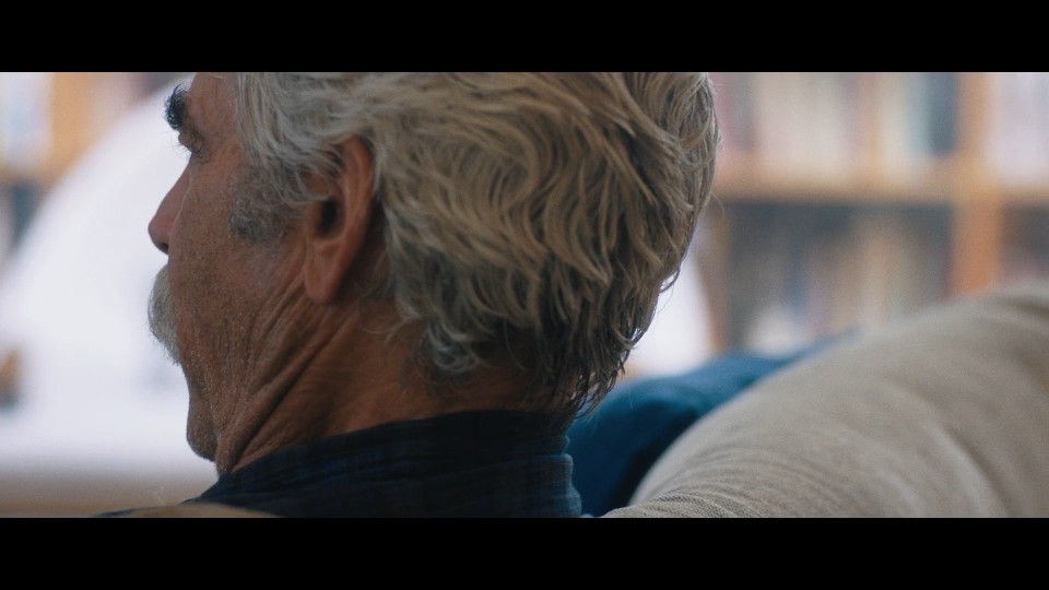 The.Hero.2017.Bluray.1080p.iPad.AAC2.0.x264-CHDPAD.mp4_20241108_234344.111.jpg
