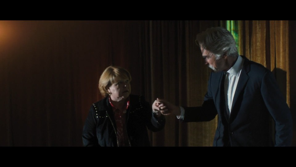The.Hero.2017.Bluray.1080p.iPad.AAC2.0.x264-CHDPAD.mp4_20241108_234348.563.jpg