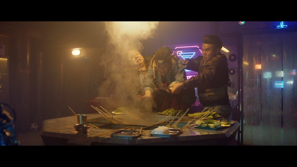 Rescue.the.Earth.2021.1080p.Bluray.REMUX.AVC.DD5.1-CHD.mkv_20241113_113638.745.jpg