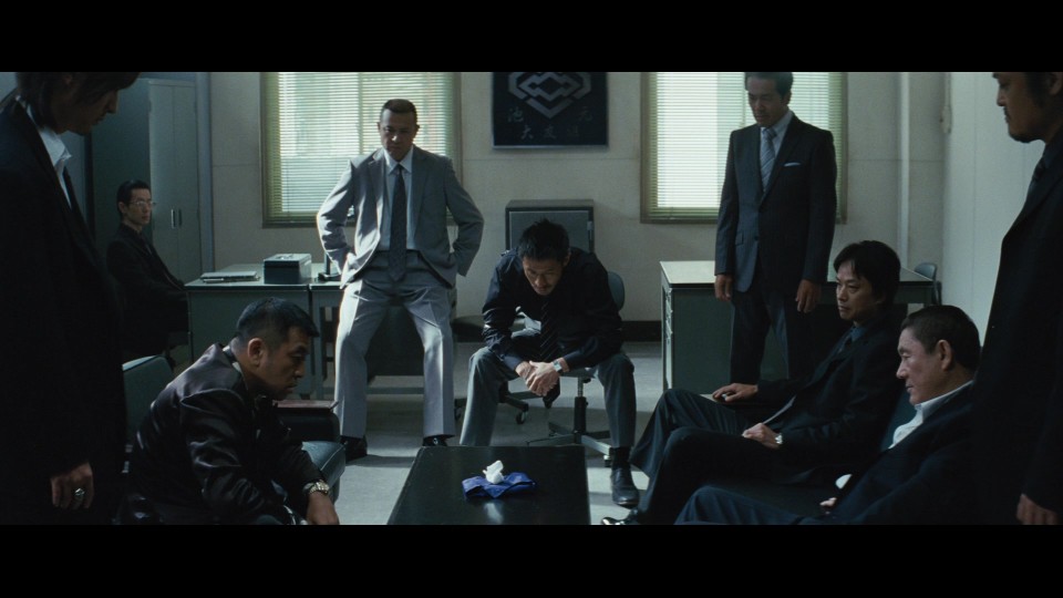 Outrage.2010.1080p.Blyray.REMUX.AVC.DTS-HDMA5.1-CHD.mkv_20241124_121421.127.jpg
