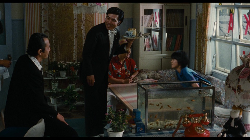 Sailor.Suit.and.Machine.Gun.1981.1080p.Bluray.REMUX.AVC.DTS-HDMA5.1-CHD.mkv_20241126_230507.537.jpg