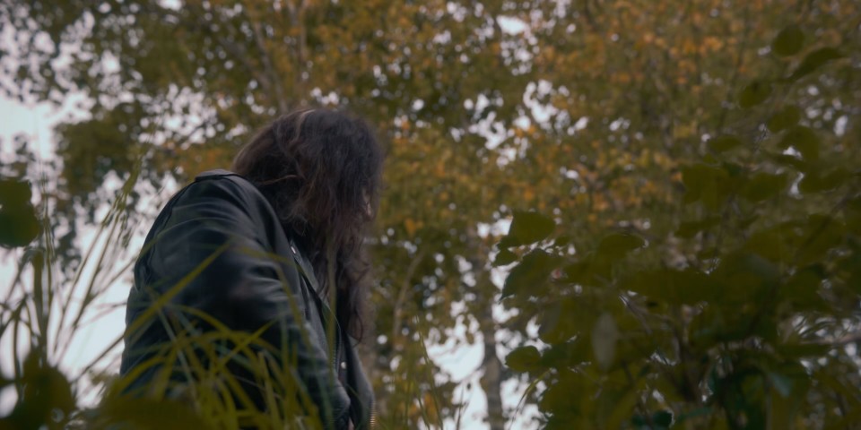 World.Ends.at.Camp.Z.2021.Bluray.1080p.DD2.0.x265.10bit-CHD.mkv_20241126_151338.571.jpg