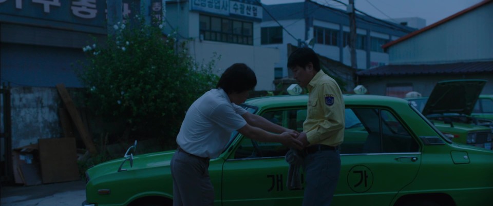 Taeksi.Woonjunsa.2017.Bluray.1080p.TrueHD5.1.x264-CHD.mkv_20241206_232013.069.jpg