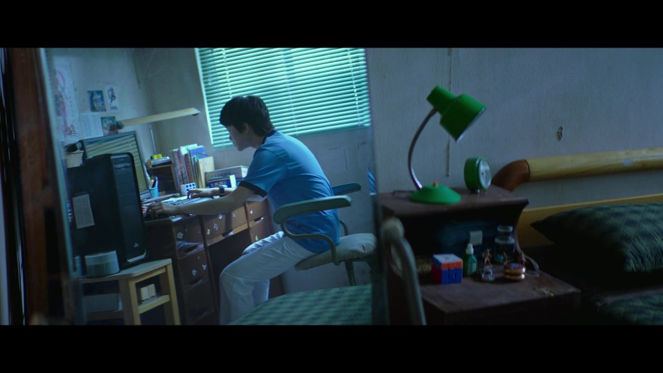 Born.to.Be.Human.2021.1080p.Bluray.REMUX.AVC.LPCM5.1-CHD.mkv_20241208_192643.519.jpg
