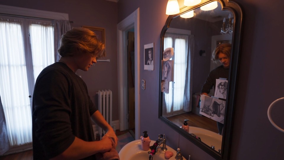 Presence.2024.Bluray.1080p.TrueHD7.1.x264-CHD.mkv_20250526_090449.606.jpg