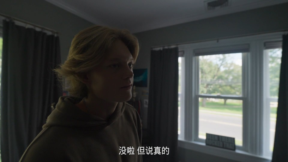 Presence.2024.Bluray.1080p.iPad.AAC2.0.x264-CHDPAD.mp4_20250526_093233.677.jpg