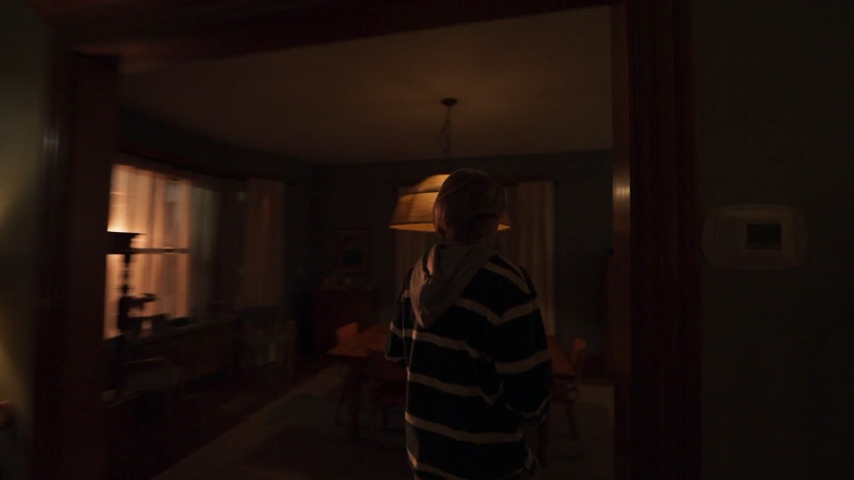 Presence.2024.Bluray.1080p.iPad.AAC2.0.x264-CHDPAD.mp4_20250526_093240.646.jpg