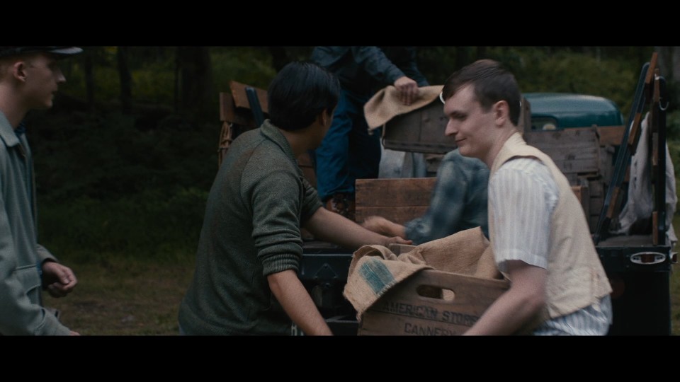 Lost.on.A.Mountain.in.Maine.2024.1080p.Bluray.REMUX.AVC.DTS-HDMA5.1-CHD.mkv_20250527_102937.791.jpg
