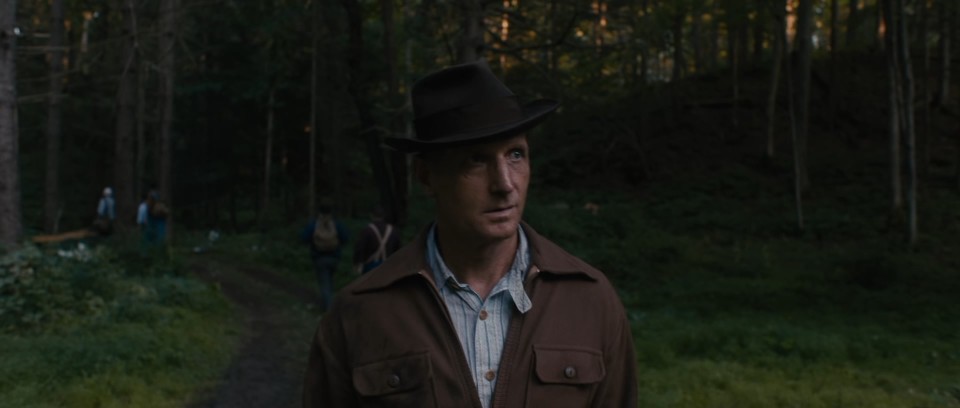 Lost.on.A.Mountain.in.Maine.2024.Bluray.1080p.DTS-HDMA5.1.x264-CHD.mkv_20250527_102955.522.jpg