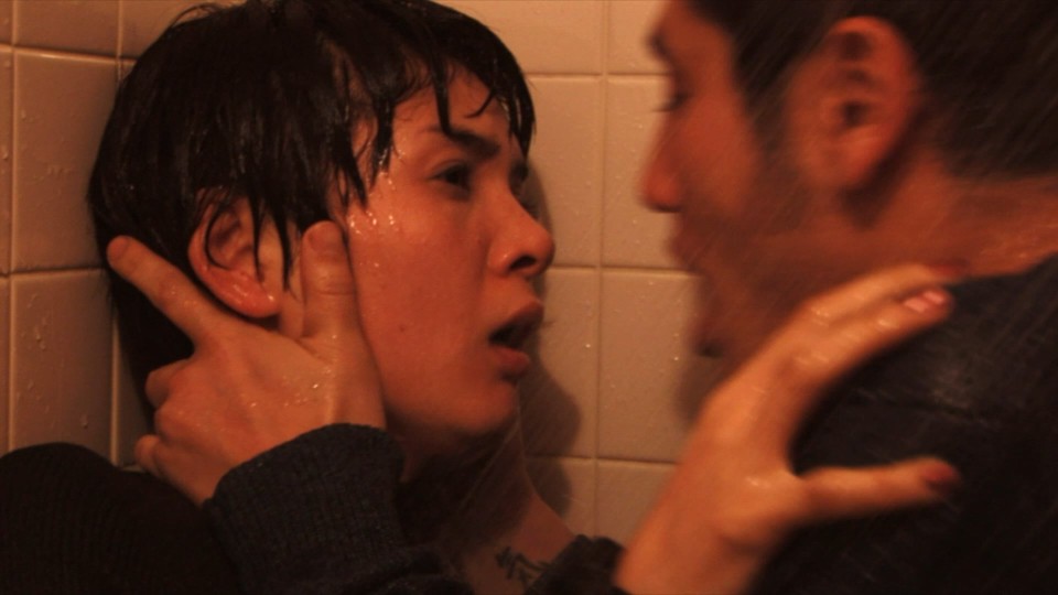 Passion.2008.1080p.Bluray.REMUX.AVC.DD2.0-CHD.mkv_20250601_220610.688.jpg