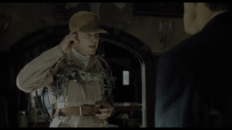 Mousehunt.1997.2160p.UHD.BluRay.REMUX.DoVi.HDR.HEVC.DTS-HDMA5.1-CHD.mkv_20250615_162907.681.jpg