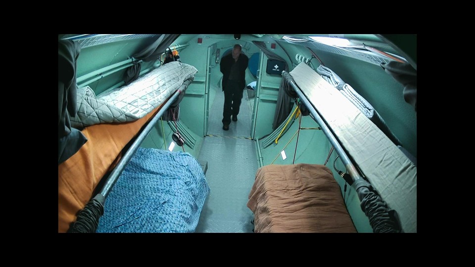 Last.Breath.2025.BluRay.1080p.iPad.AAC2.0.x264-CHDPAD.mp4_20250622_203347.453.jpg
