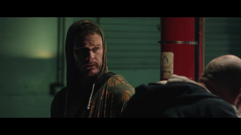 The.Accountant.2.2025.Bluray.1080p.iPad.AAC2.0.x264-CHDPAD.mp4_20250808_112614.549.jpg