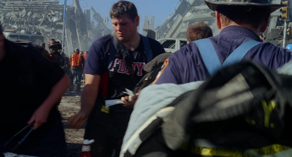 World.Trade.Center.2006.Bluray.1080p.DTS-HDMA5.1.x264-CHD.mkv_20250810_203240.531.jpg