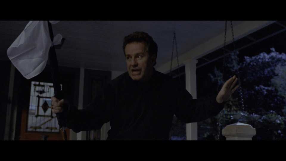 Small.Soldiers.1998.2160p.Bluray.REMUX.HEVC.DoVi.HDR.DTS-HDMA5.1-CHD.mkv_20250824_103421.423.jpg