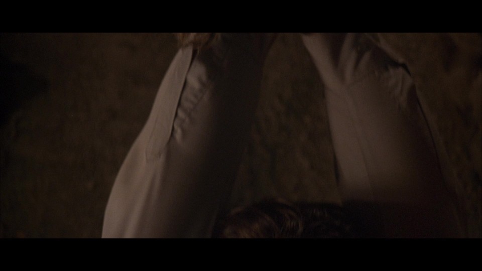 Vampires.Los.Muertos.2002.1080p.Bluray.REMUX.AVC.DTS-HDMA5.1-CHD.mkv_20250924_072701.212.jpg